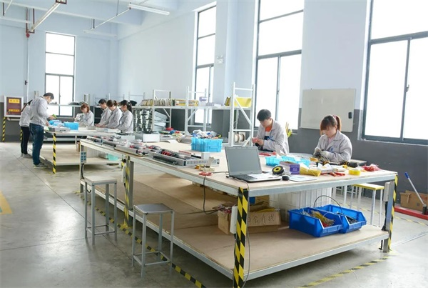 空氣能熱泵助力工廠熱水系統(tǒng)低碳節(jié)能改造