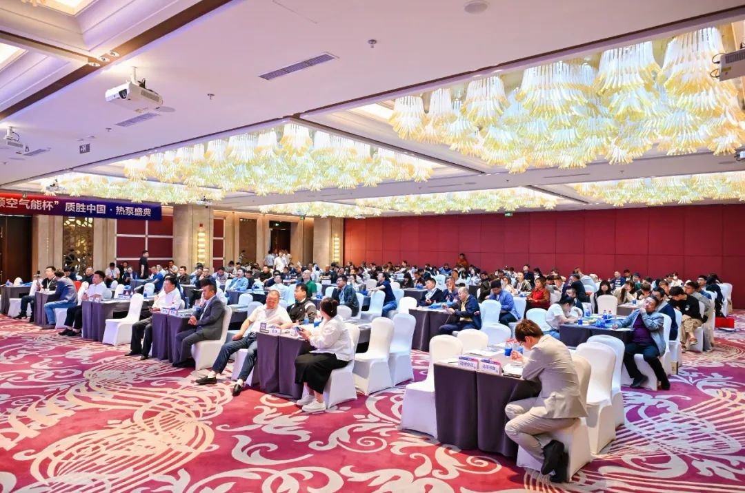 華天成再次閃耀長春展會，以“質(zhì)保十年”品牌力精耕細作北方清潔采暖！