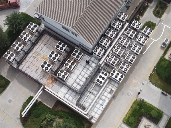 小區(qū)使用空氣能熱泵采暖系統(tǒng)的獨具優(yōu)勢