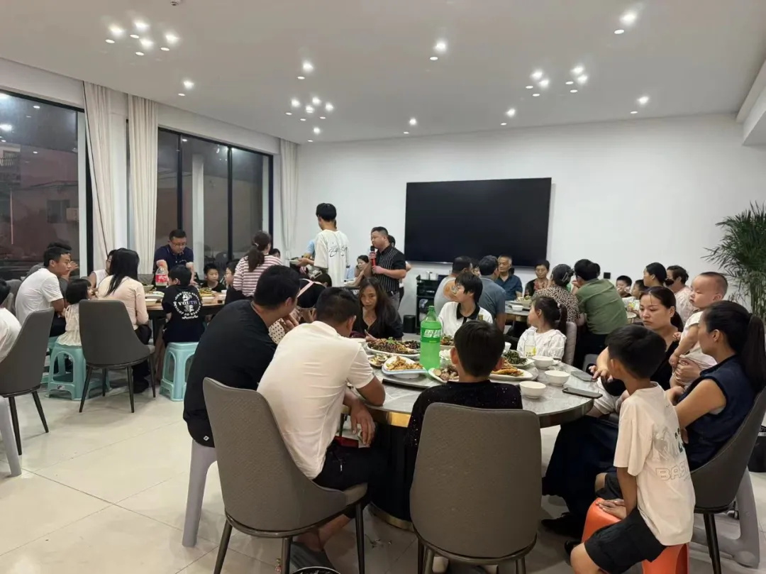 云臺(tái)之巔，品質(zhì)見(jiàn)證|華天成河北邯鄲運(yùn)營(yíng)中心成功舉辦云臺(tái)山團(tuán)建活動(dòng)！