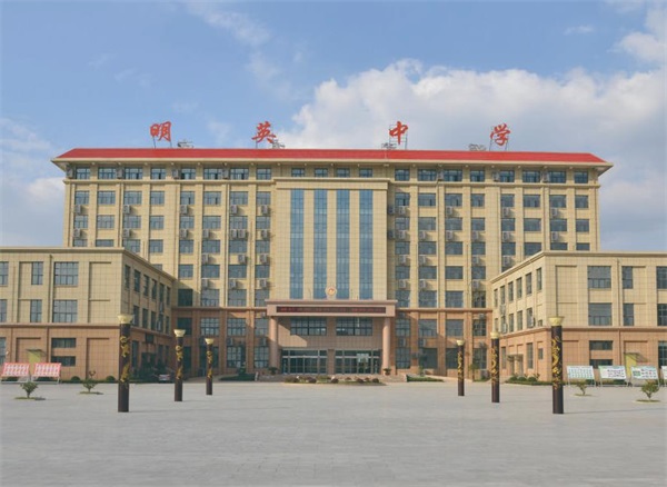 嚴(yán)寒地區(qū)的學(xué)校采用空氣能熱泵熱水方案