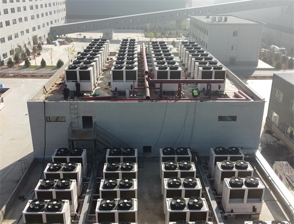 北方工廠采暖就用空氣能熱泵設(shè)備