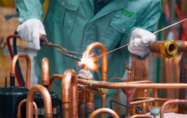 未來供暖方案：空氣能熱泵工程的優勢