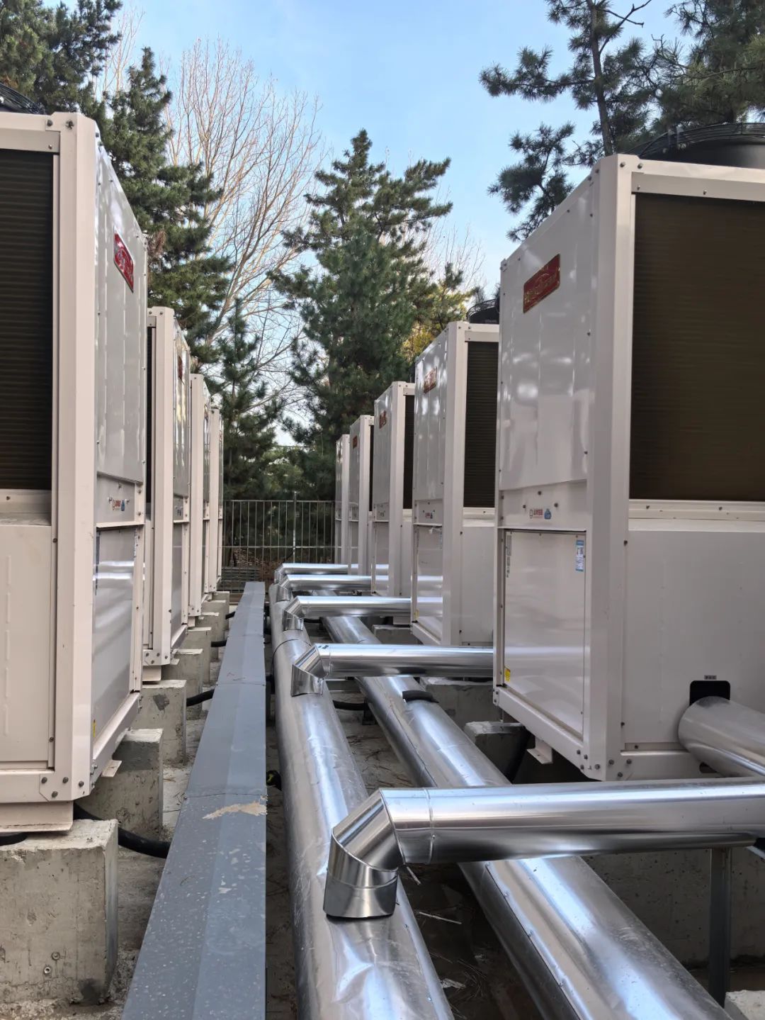 華天成空氣能：為山東大學(xué)威海校區(qū)打造溫暖舒適校園