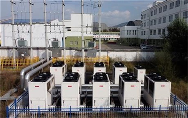 華天成空氣能熱泵設備：學校供暖的明智選擇